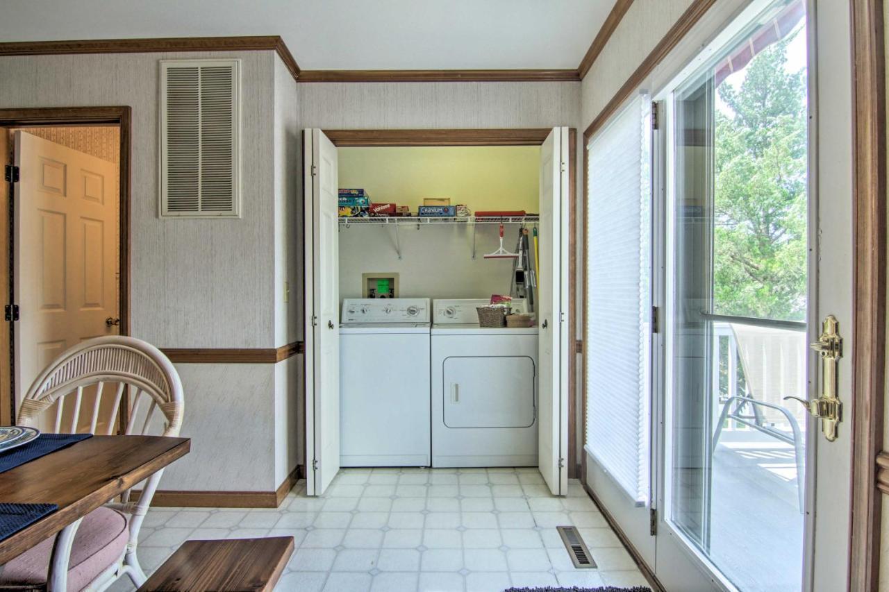 Canal-Front Ocean City Getaway With Deck And Dock! Ocean Pines Eksteriør billede